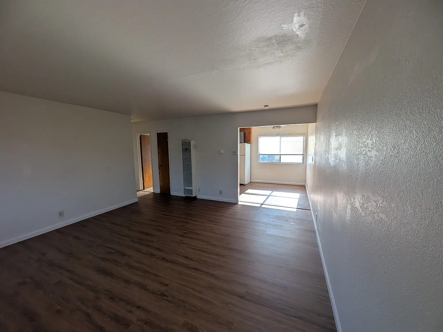 2 bed, 1.0 bath, $2,350 — Photo 3