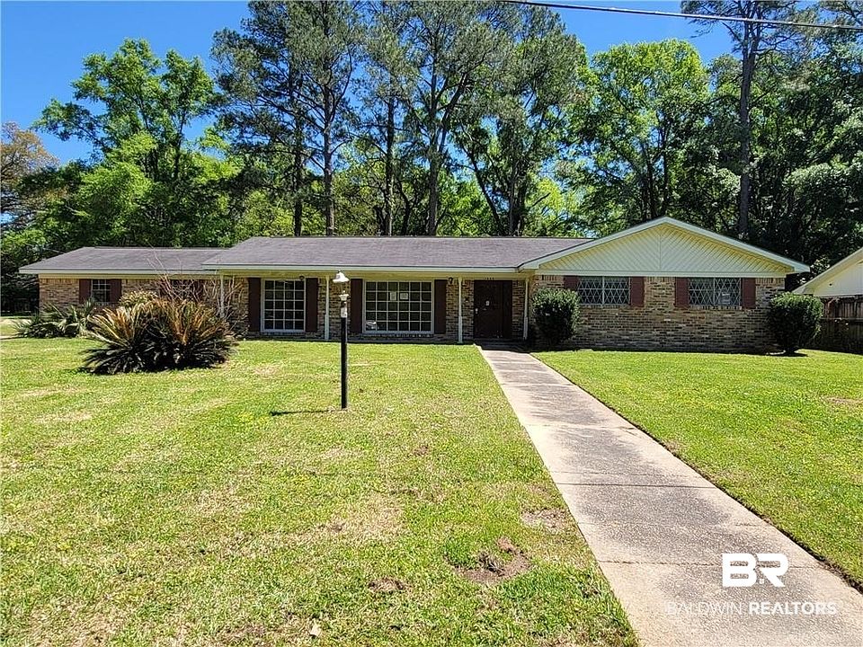 1st image of 5404 Scanlan Way E
