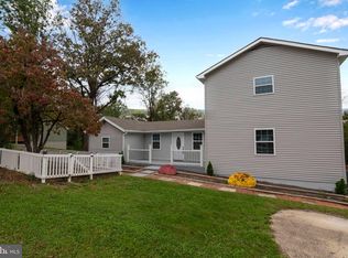 671 Pine Ridge Dr, Front Royal, VA 22630