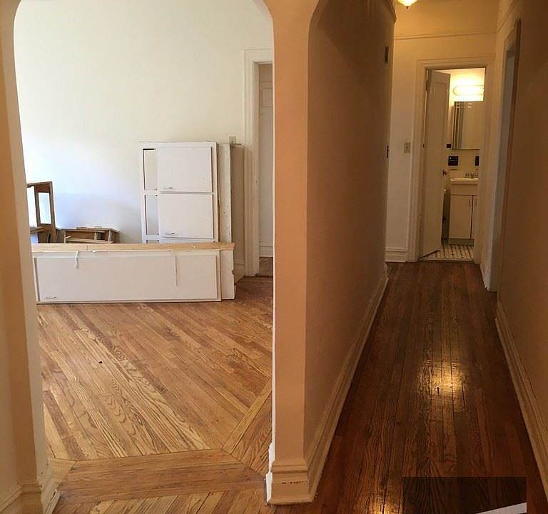 1st image of 4317 48th St APT 4I