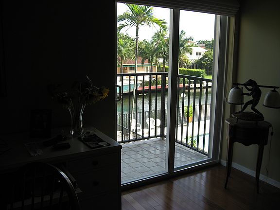 3rd image of 6815 Edgewater Dr APT 204