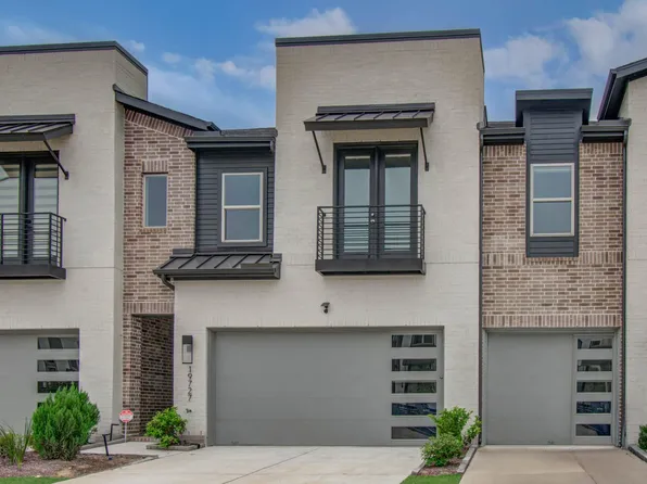 19727 Curved Steel Dr, Cypress, TX 77433