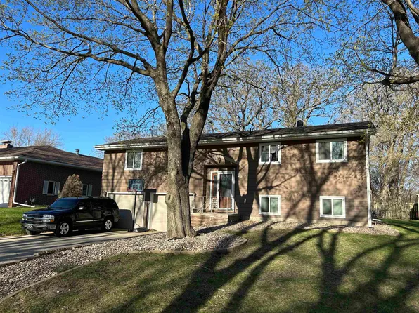 29 Orchard Ln, Estherville, IA 51334