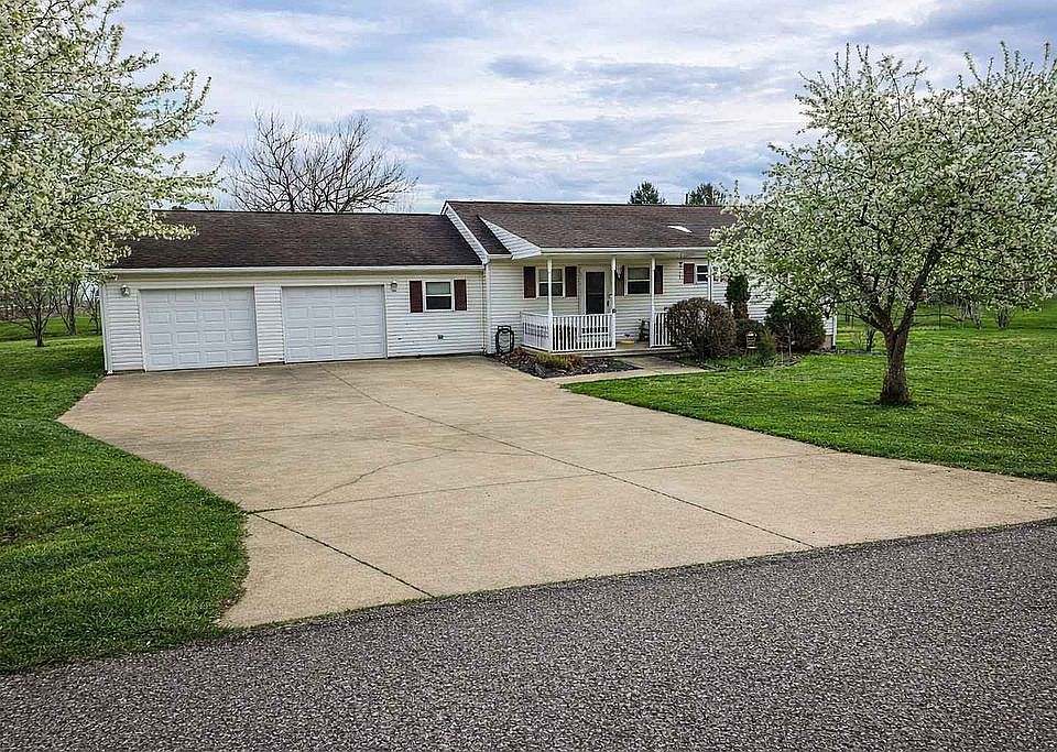 1st image of 103 Creston Ln