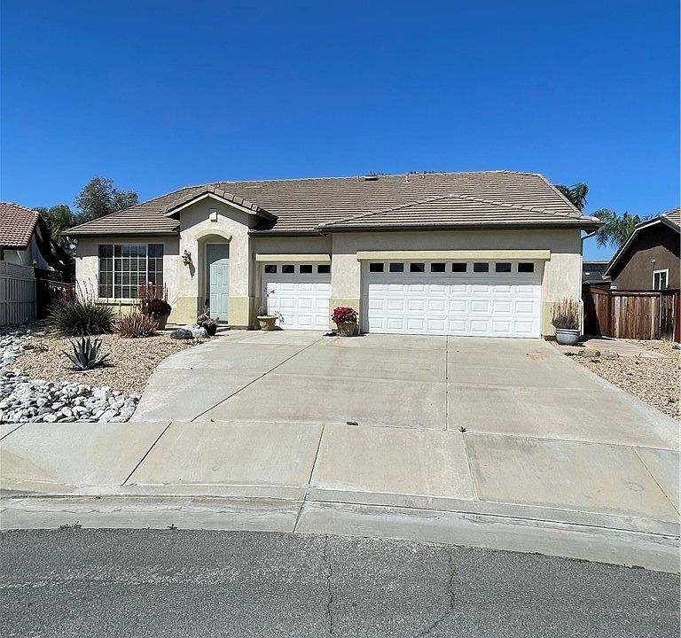 1st image of 25242 Sunnydale Cir