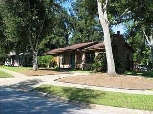 3rd image of 808 Brook Meadow Ln