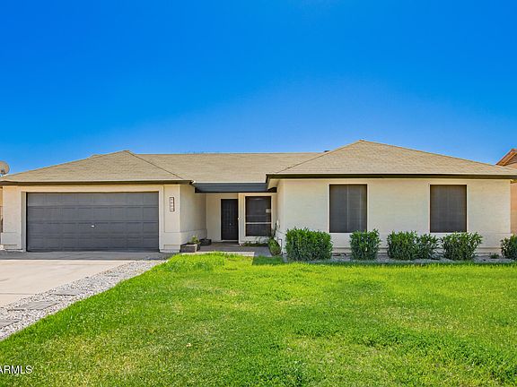 2nd image of 8809 W TOWNLEY Avenue