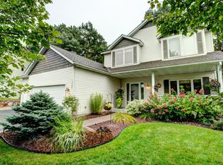 19509 Jade Ln, Lakeville, MN 55044