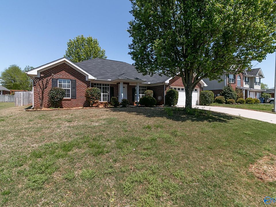 1st image of 114 Clover Ridge Dr