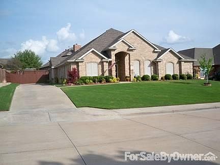 1st image of 305 Flagstone Dr