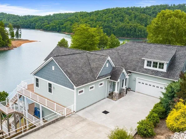 207 Cameron Loop, La Follette, TN 37766