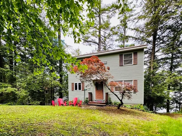31 Farmhouse Rd, Chesterfield, MA 01012