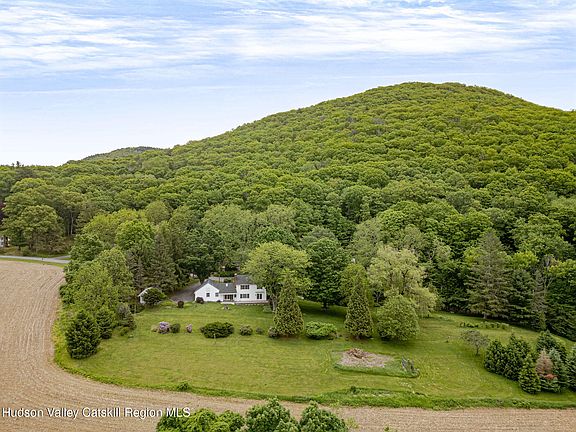 4th image of 162 Valley View Road