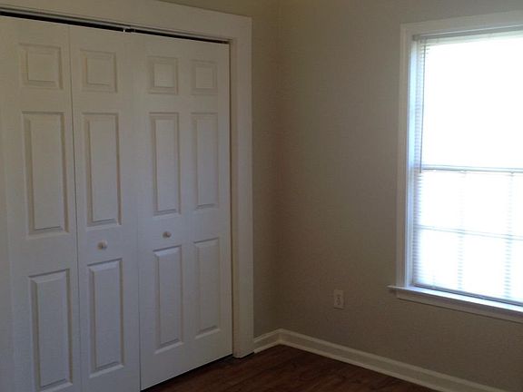4th image of 213 Nalley St