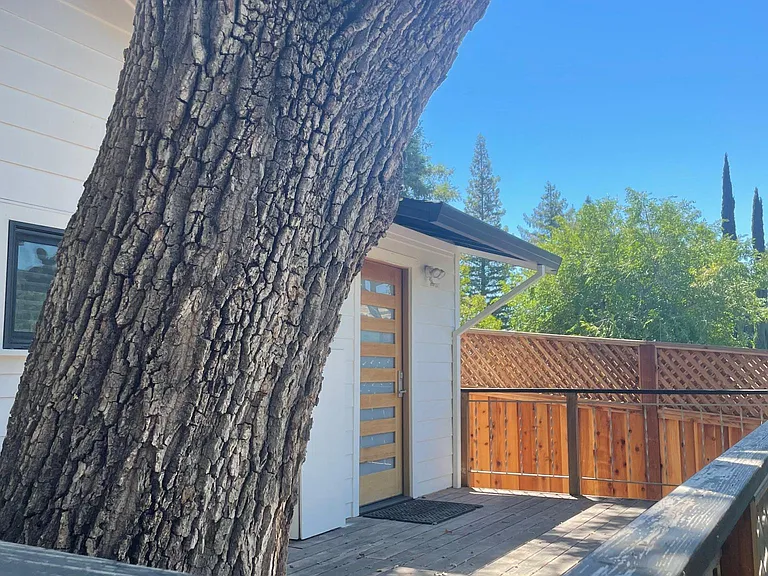 Adobe Ct — Photo 2