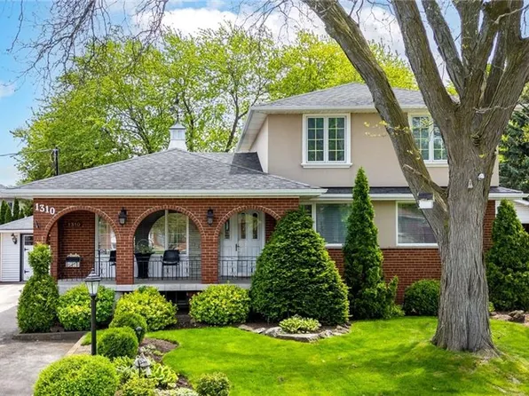 1310 Tansley Dr, Oakville, ON L6L 2N4