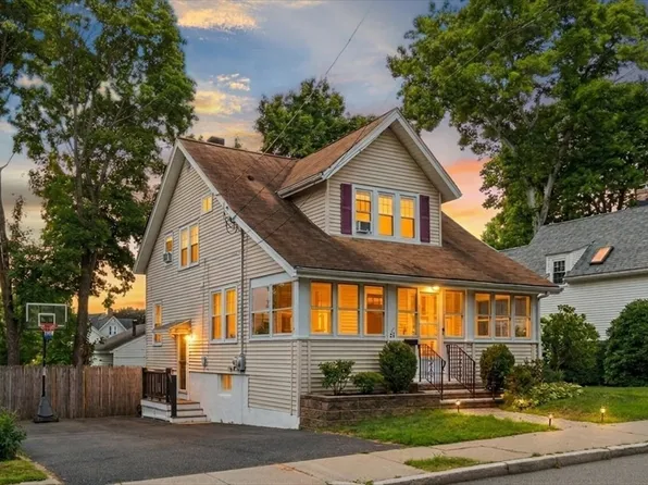 24 Nichols St, Norwood, MA 02062