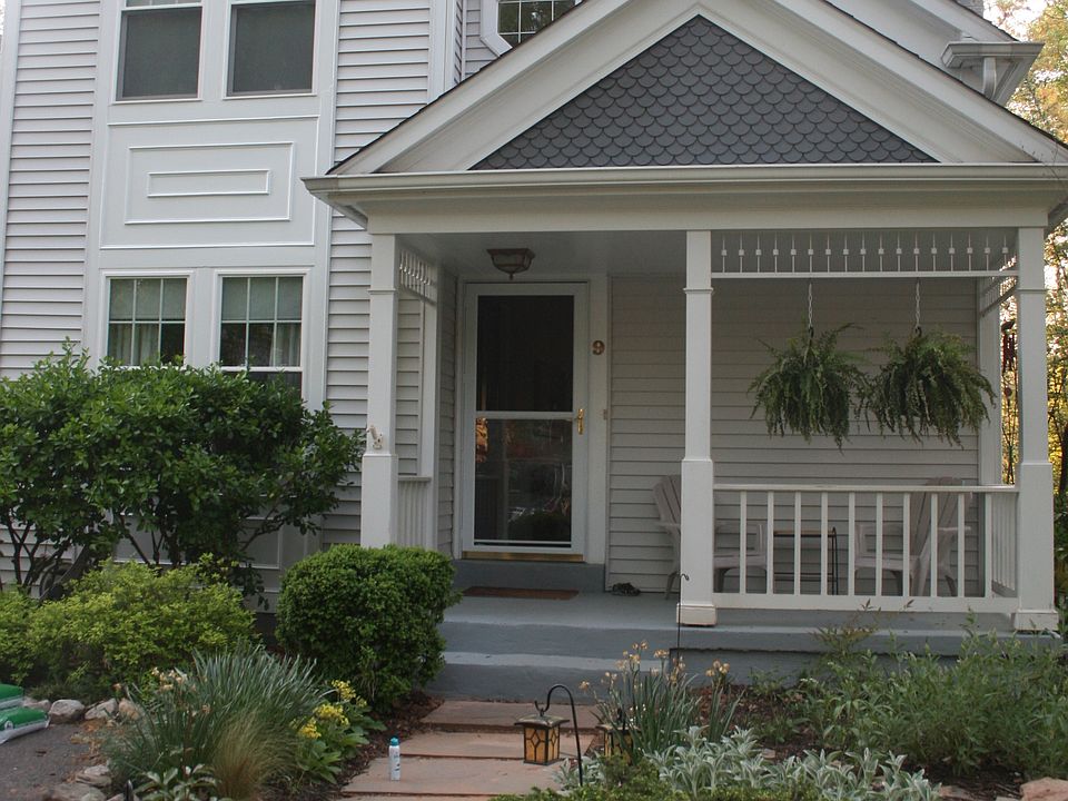 1st image of 9 Oakdale Ct