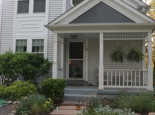 9 Oakdale Ct, Sterling, VA 20165