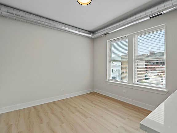 3rd image of 432 S Maple Ave #434-101