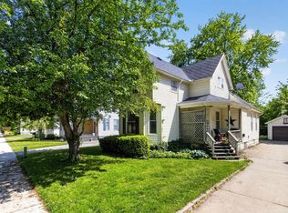 1706 McKinley St, Bay City, MI 48708
