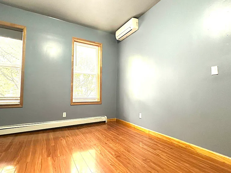 1608 Avenue H #2 — Photo 6