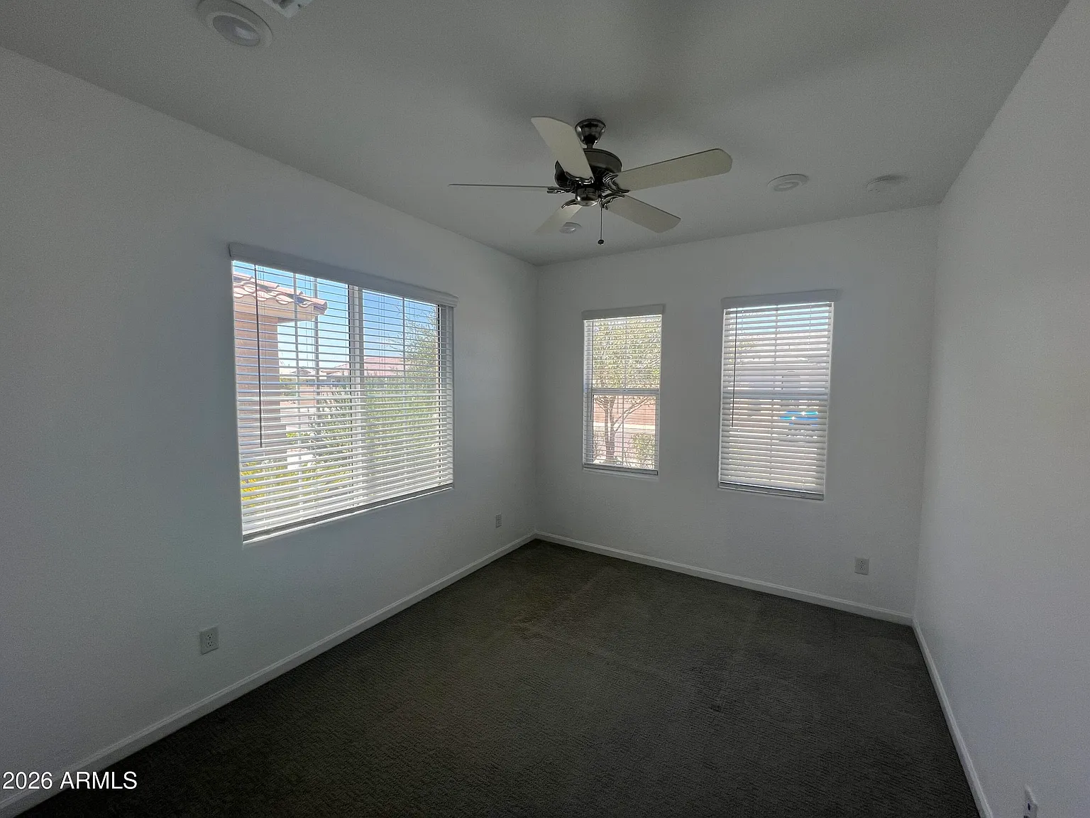 4 bed, 2.0 bath, 1800 sqft, $2,200 — Photo 3