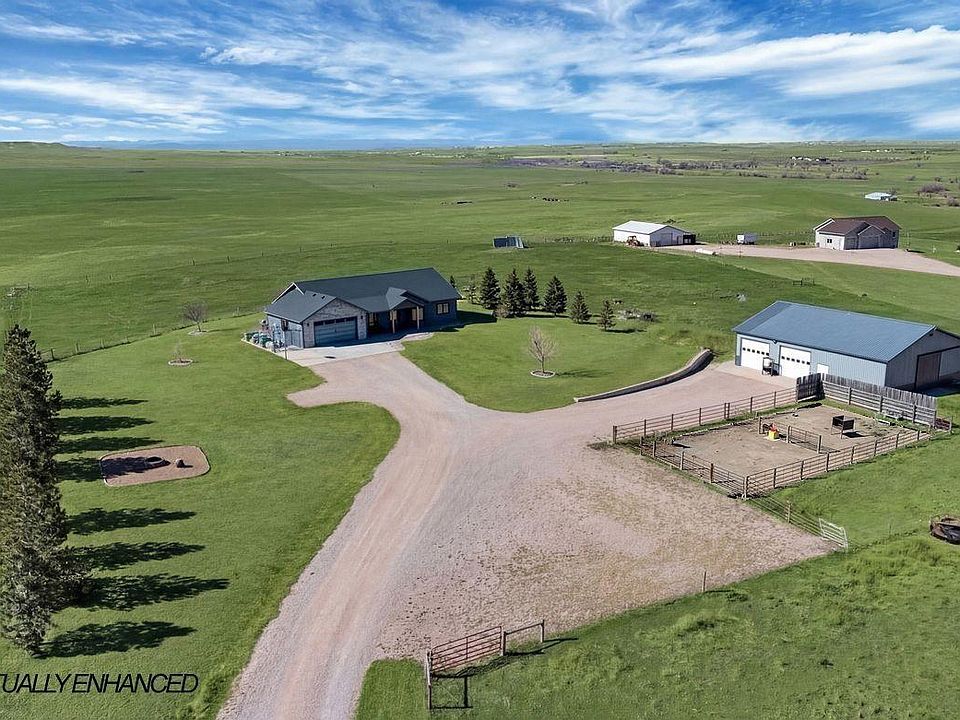 1st image of 22869 Gateway Dr