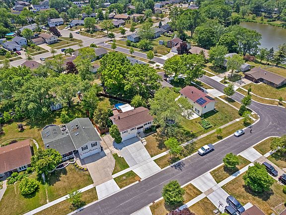 4th image of 855 W Lakeside Plz