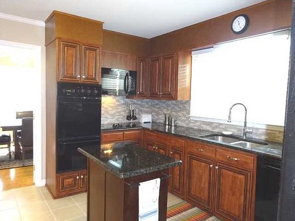 4th image of 1135 Carter Dr