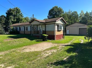 2981 Pleasant Lake Shore Dr, Cadillac, MI 49601
