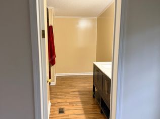 411 Brogden St, Dudley, NC 28333