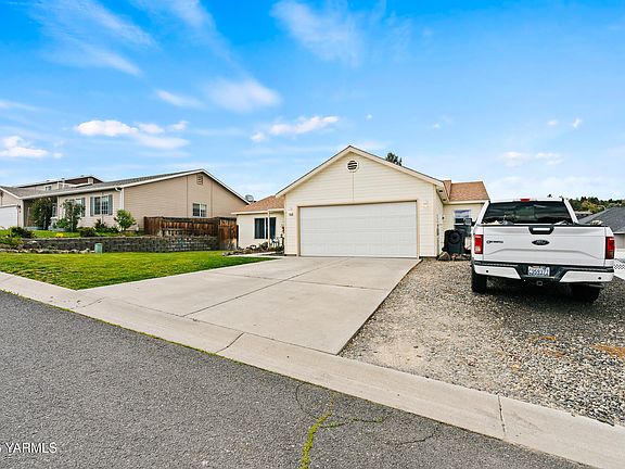 4th image of 7601 Glacier Way