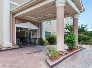 2324 N Hullen St, Metairie, LA 70001