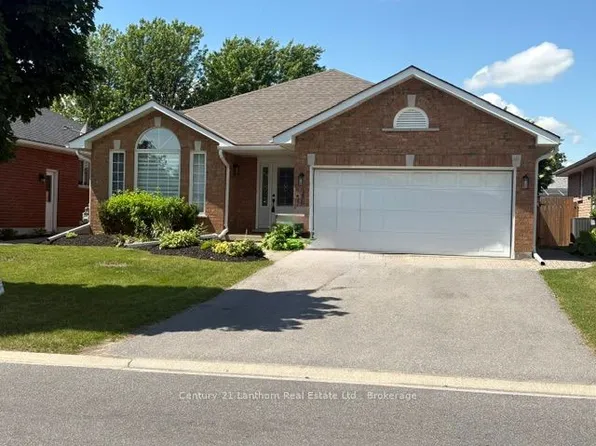 28 Hickory Grv, Belleville, ON K8N 5Y1