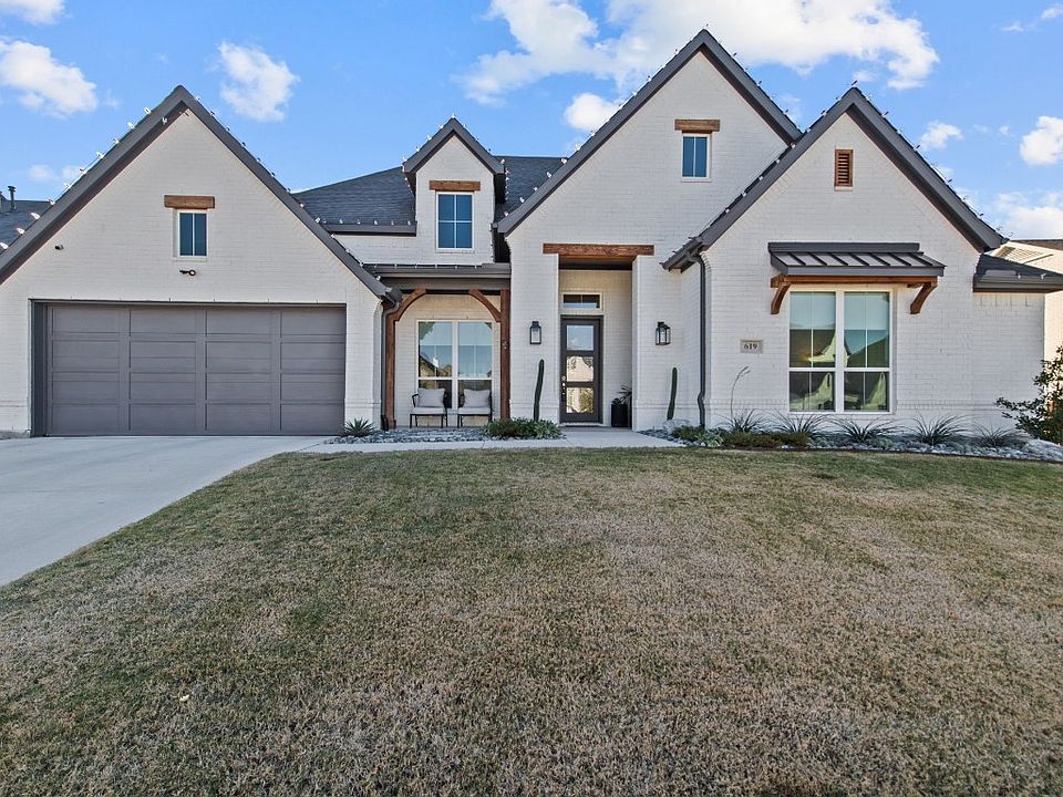 1st image of 619 Point Vista Dr