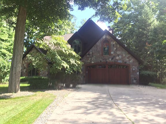 3rd image of 43539 Carla Dr