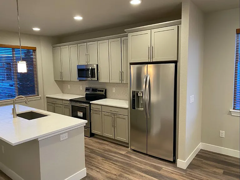 6761 S Tempe Ct — Photo 4