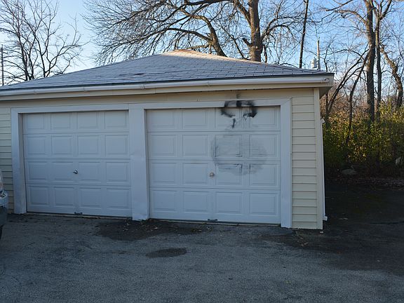 3rd image of 16040 W National Ave