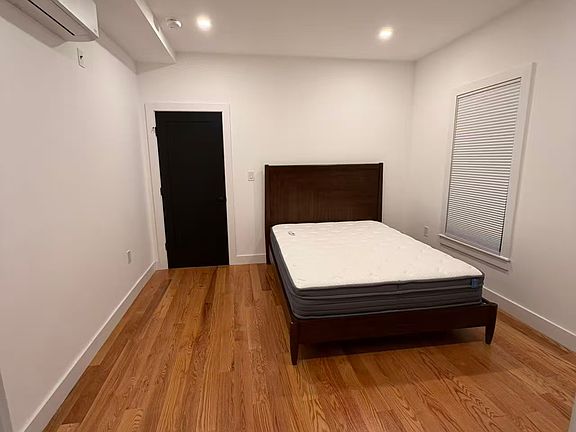 2nd image of 18 Windsor Rd #1