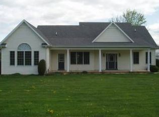 27 Sharons Ln, Martinsburg, WV 25403