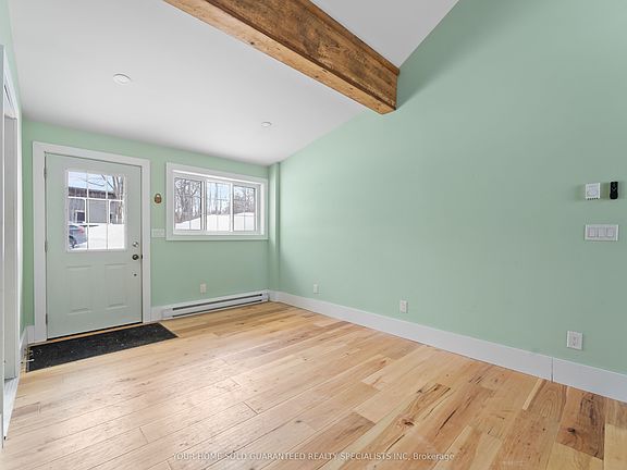 5th image of 4396 Penetanguishene Rd