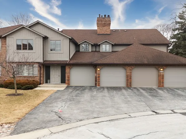 7920 W Lakeview Ct APT 2A, Palos Heights, IL 60463