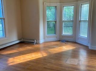 51 Maple St, Ellington, CT 06029