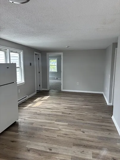 196 Broad St #4 — Photo 2