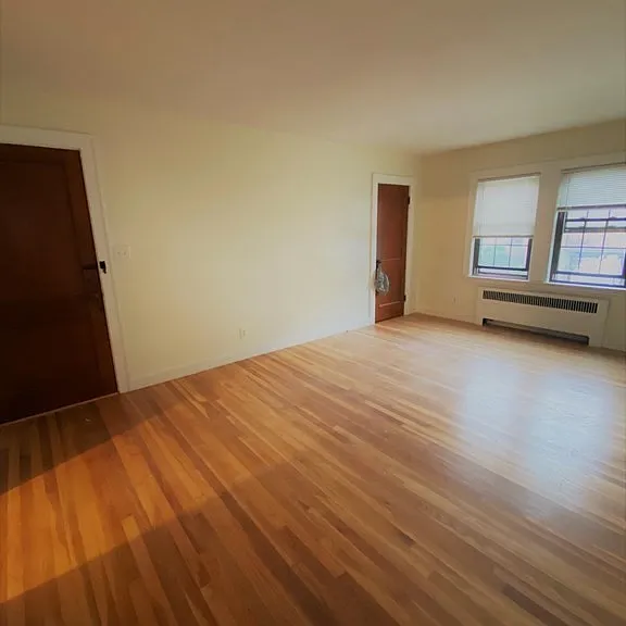 5 Common St #2R — Photo 4