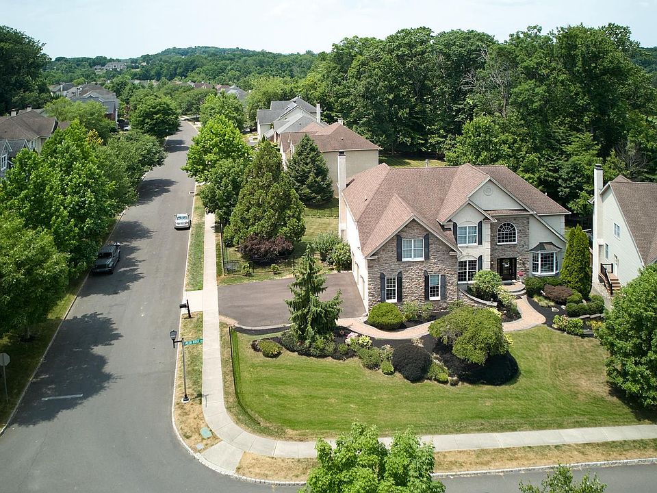 3794 Powder Horn Dr, Furlong, PA 18925 | Zillow