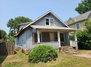 1114 E 7th Ave, Winfield, KS 67156