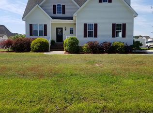 1742 Wheatstone Dr, Greenville, NC 27858