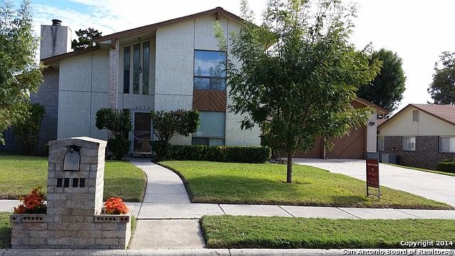 1st image of 6114 Royal Point Dr